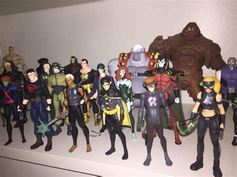 Young Justice action figure collection. Custom figures by Victor ...
