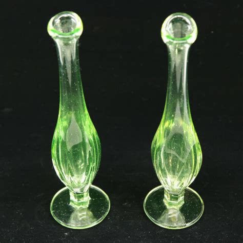 pair of antique green vaseline uranium depression glass swung bud vase 8 vases ebay