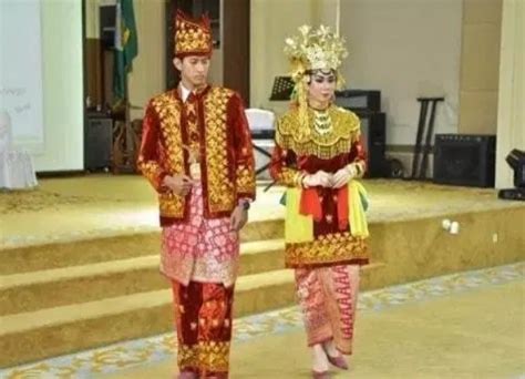 7 Baju Adat Jambi Bengkulu Dan Lampung Yang Khas Indonesia Travel
