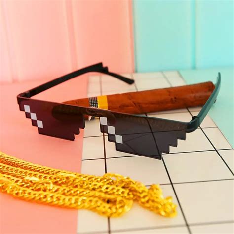 2018 New Deal With It Glasses Thug Life Glasses Pixel Women Men Sunglasses Black Mosaic Sun