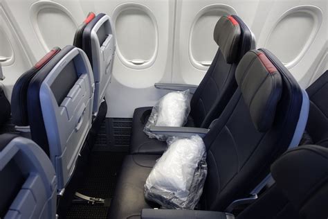 Reclining Your Airplane Seat Right Or Privilege Laptrinhx News