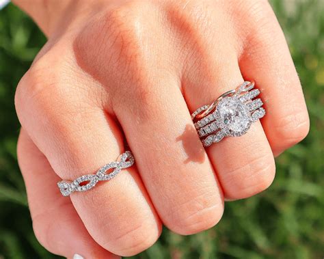 4 Ways To Style Your Engagement Ring And Wedding Band