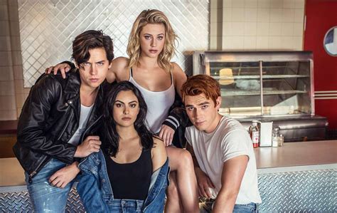 Why is nobody talking about betty, ethel and jughead being gone? „Riverdale": So enttäuschend war das Midseason-Finale
