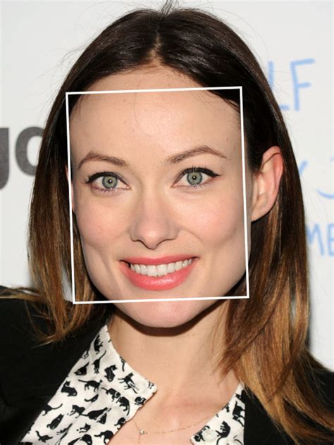 As you can see, this style works better than the previous one to counter the roundness of her curtain bangs: The Best (and Worst) Bangs for Square Face Shapes - Beautyeditor