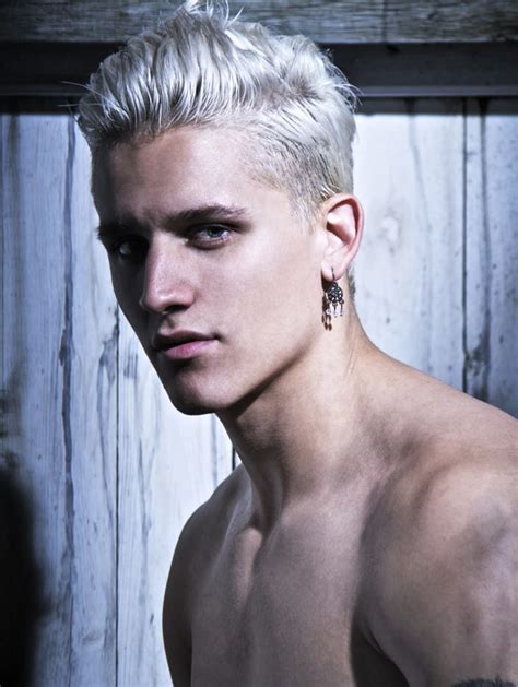 22 Classy Grey Hairstyles And Haircut Ideas For Men