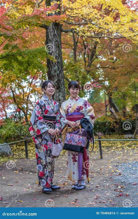 Kyoto Japon Novembre Deux Filles Japonaises Photo