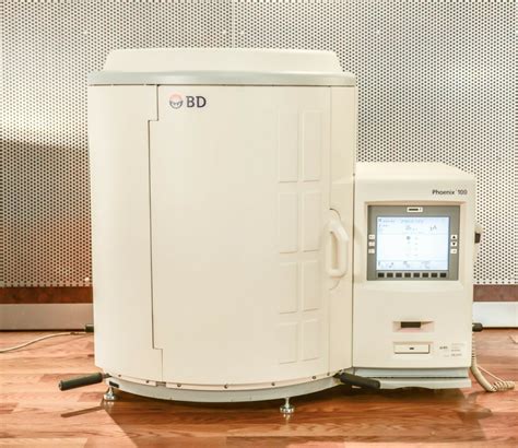 BD Becton Dickinson Phoenix 100 Automated Microbiology System 448100