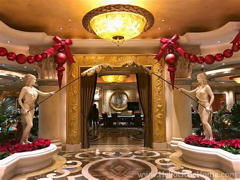 Christmas In Las Vegas 2020 Ultimate Guide Hello Little Home