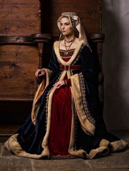 Marie Danjou Queen Of France 1422 1461 Medieval Fashion