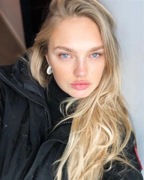 Romee Strijd On Instagram Rainy Day In Nyc ☔️ Soft Blonde Hair