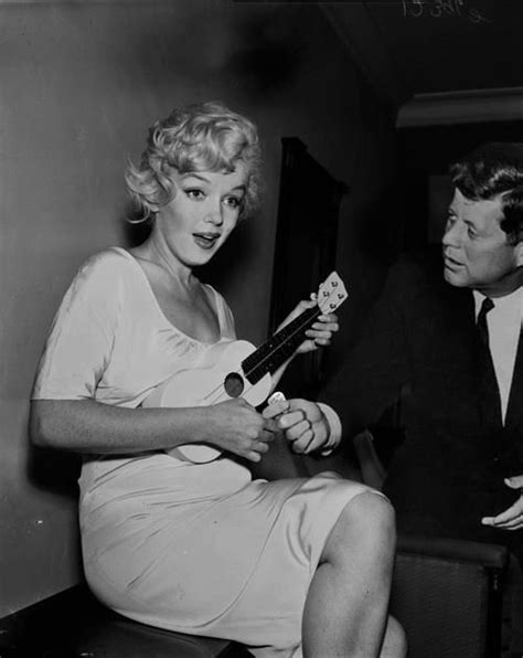 Kennedy and actress marilyn monroe (that, depending upon which sources one believes, ranged anywhere from a nodding acquaintance to an ongoing sexual affair) has long intrigued the public and historians alike. Marilyn - John F. Kennedy | Marilyn monroe photos, Marilyn ...