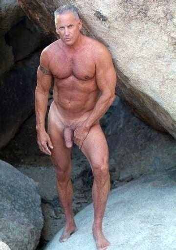 Gay Muscle Men Naked
