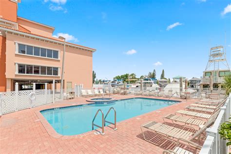 Madeira Bay Resort I Johns Pass Condos