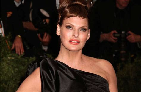 Linda Evangelista Zeigt Ihren Körper „ich Will Mich Nicht Mehr