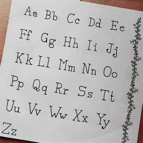 Wenn sie handlettering lernen wollen, benötigen sie nicht nur das passende material, sondern eine. Handlettering Fonts Alphabet Typewriter 🌹 - Schriftarten - #Alphabet #Fonts #Handlettering #Sch ...
