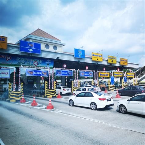 Plaza Tol Mines Utara Sungai Besi Seri Kembangan Federal Territory