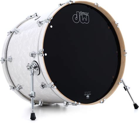 Dw Performance Series Bass Drum 18 X 24 Inch White Marine Finishply