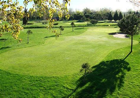 Get the best information on golf courses with special tee times and promotions for golf courses in portugal and spain Golf Madrid, Campo de Golf Negralejo