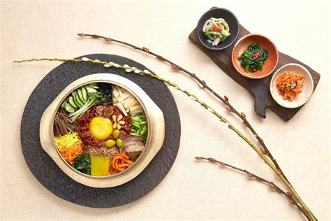 현대백화점 무역센터점 47명 집단감염…증상 있는데 근무. 무역센터점 식당가 | 현대백화점