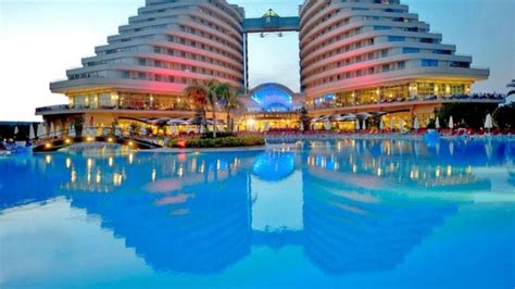 In turkije vindt u een grote veelzijdigheid aan accommodaties voor elk budget. Hotel Miracle Resort, Lara, Antalya, Turcia | Turkije ...
