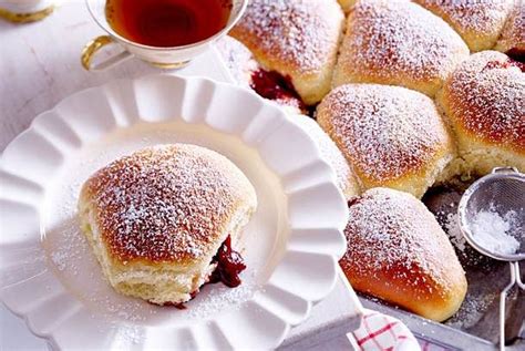 Freunde der gepflegten berliner küche, aufgepasst! Berliner vom Blech Rezept | LECKER | Rezepte, Kuchen ...