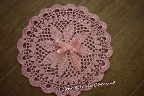 50 idee per bomboniere uniche, esclusive di design. Centrino per bomboniera a uncinetto: i tutorial di Camilla | Uncinetto, Bomboniere matrimonio ...