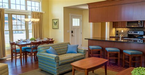 Each river front property is home to 3 cabins nestled at the foot of the massanutten mountain bordering gw national forest with breath taking scenery. Massanutten's VA Ski & Golf Condos, Lodging Rentals, Hotels