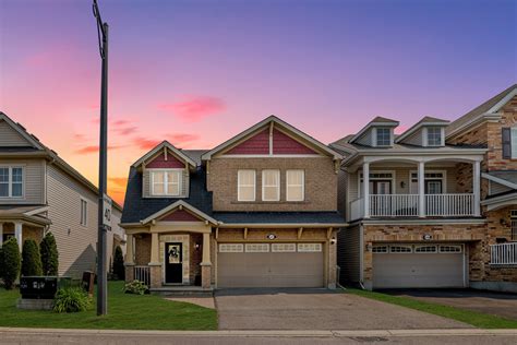 Sold - 3 Bed 3 Bath in Half Moon Bay — New Purveyors - Ottawa Real