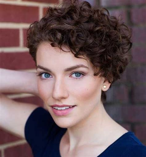Short Hairstyle Curly