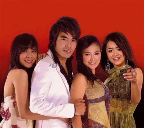 Khmer Stars Khmer Singers Khmmer Karaoke Fashion Show Of Bikini Hot