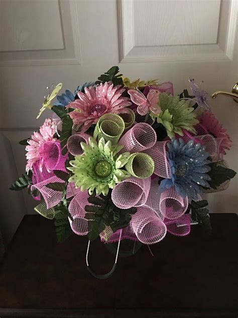 Check spelling or type a new query. The 25+ best Memorial flowers ideas on Pinterest | Funeral ...