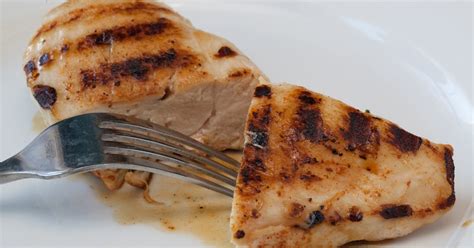 Once the chicken has been baked, it can be stored in a sealed container in the refrigerator for up to 3 days. How to Cook Chicken on a Grill Pan | LIVESTRONG.COM