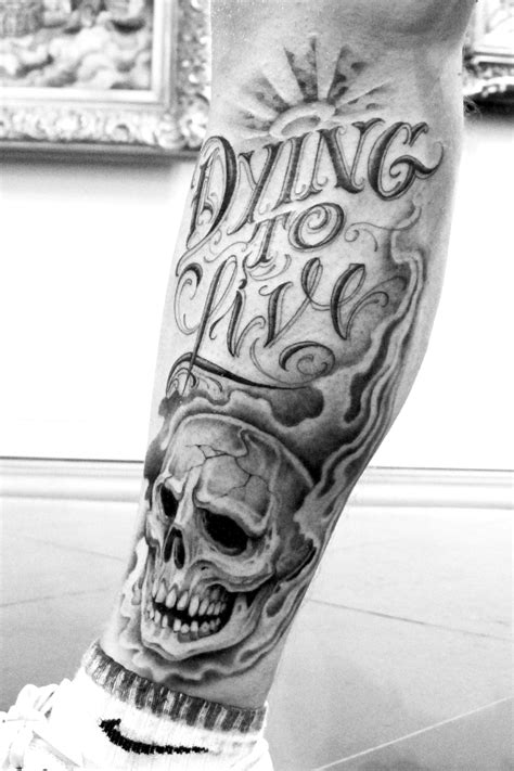 Snoop had vowed to get a tattoo commemorating the team's milestone if they overcame all opposition in the playoffs and has made good on his promise with a visit to l.a tattoo artist mr. Tattoos — Mister Cartoon