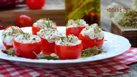 Tomates cerises à lhuile dolive aromatisée