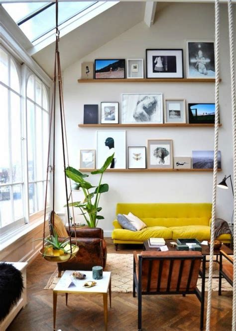 46 Cool Ways To Use Picture Ledges For Home Décor - DigsDigs