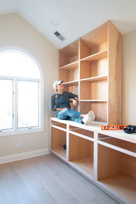 You will definitely need help with that and we are here to make it easy for you. How to Build DIY Bookshelves for Built-Ins | Bookshelves ...