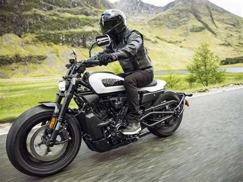 The 2021 Harley Davidson Sportster S Debuts With Brawny Looks And A