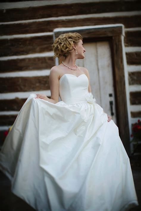 Love The Raw Silk Of Annas Wedding Dress Wedding Dresses Anna