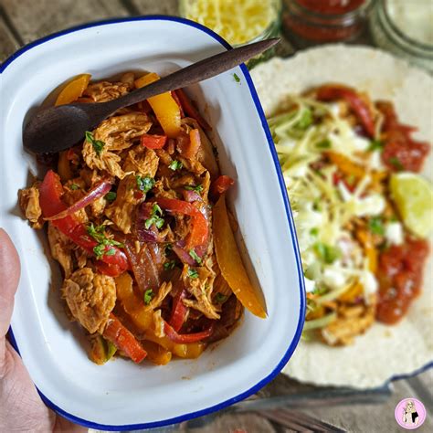 Dinner recipes with simple ingredients, kid approved, easy and quick to make. Roast dinner leftover ideas - Make the most of your roast ...