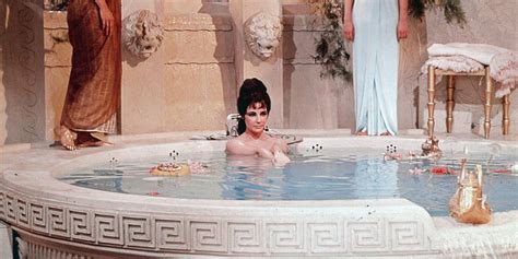 O Segredo Da Beleza De Cleópatra Como Tomar Banho De Leite