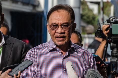 Bukit aman criminal investigations department (cid) director datuk huzir mohamed said the cases include: KTemoc Konsiders ........: The misuse of police by PN govt