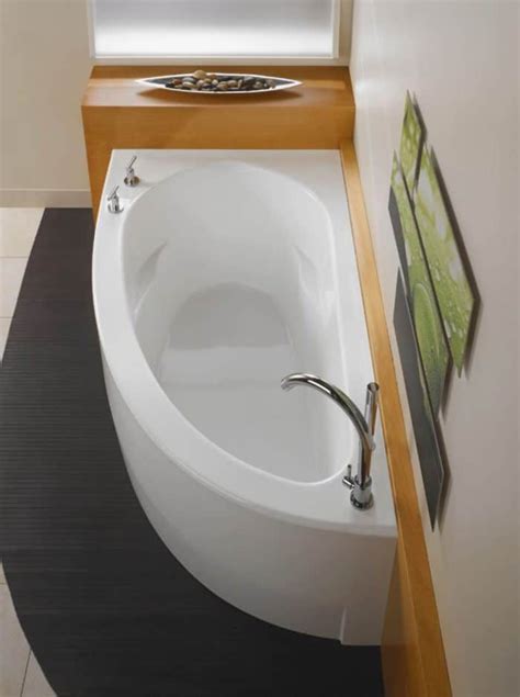 Small bathtubs can also be used to help free up space in larger bathrooms. Bathroom Soaking Tub With Jets | Corner soaking tub ...
