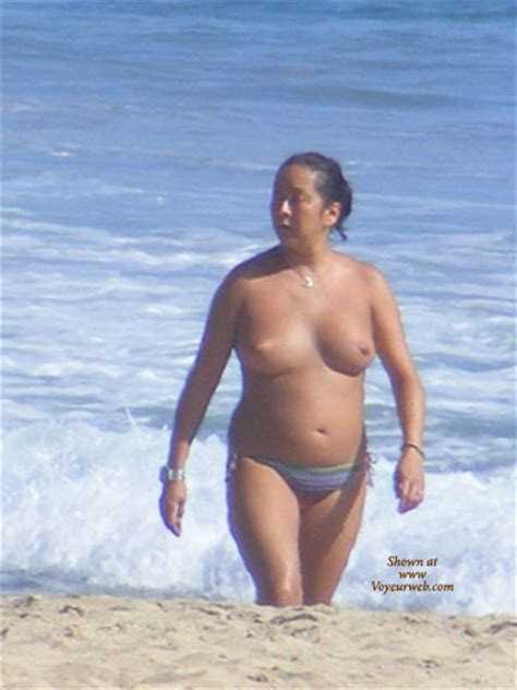 Another Curvy Topless Babe At The Nude Beach July 2009