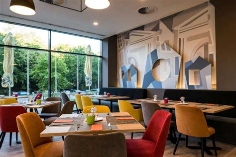 The hotel's peaceful atmosphere extends to its recreational facilities which include games room, children's playground, outdoor pool, fitness center, tennis courts. Park Inn by Radisson Zalakaros Resort & Spa