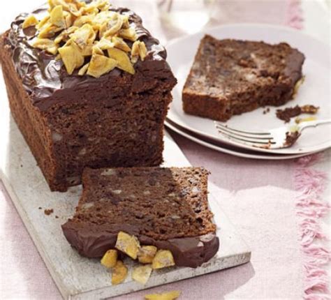 This easy chocolate mousse recipe is super simple to make from scratch and deliciously light and fluffy. Chocolate & banana cake in 2020 | Banana cake recipe ...