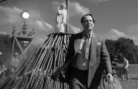 Mank's production design team donald graham burt and jan pascale have won the #criticschoice award for best production design.pic.twitter.com/9xyhkkdnra. Critics Applaud 'Mank', A Film About A Film Whose Hero Is ...