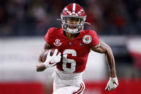 Alabama Wide Receiver DeVonta Smith Wins the Heisman Trophy - The New