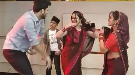 Devar Bhabhi Dance Video Viral On Youtube Four Lakh Views देवर भाभी