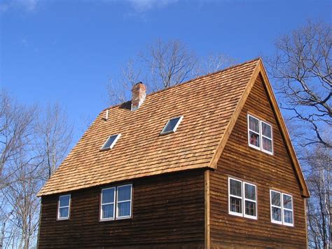 It is a beautiful example of a western red cedar premium grade 18″ x 5/8″ tapersawn shake. Top 6 Advantages of Cedar Roof Shakes and Shingles