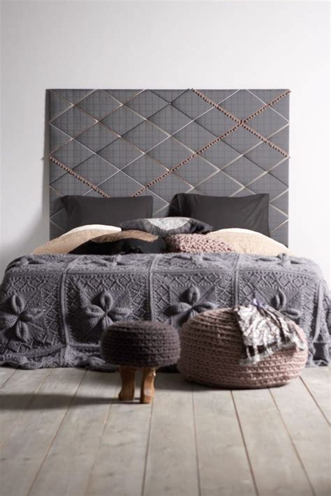 Das ist eine vertriebsmarke von nadine gerber, die verschiedene shops im internet betreibt. Diy Bett Kopfteil Keilkissen Boxspring Betten ...